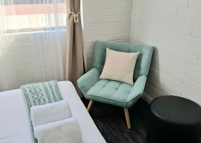 Little Coogee Hotel Sydney